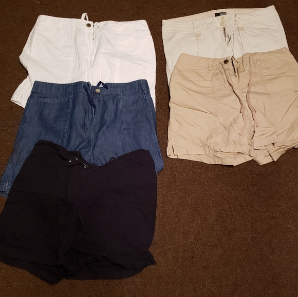 Shorts - Picture 2 of 2